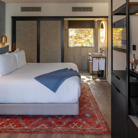 Zagame'S House Hotel Melbourne Luaran gambar A guest room at the Hotel Zags