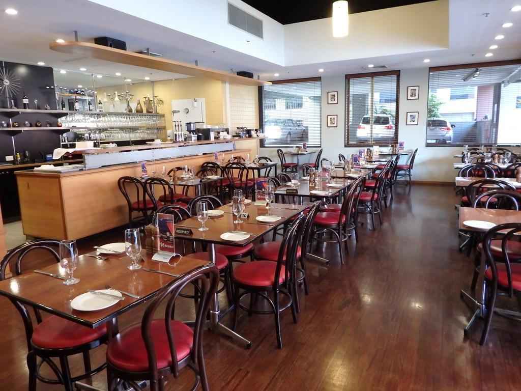 Zagame'S House Hotel Melbourne Luaran gambar Interior of the restaurant