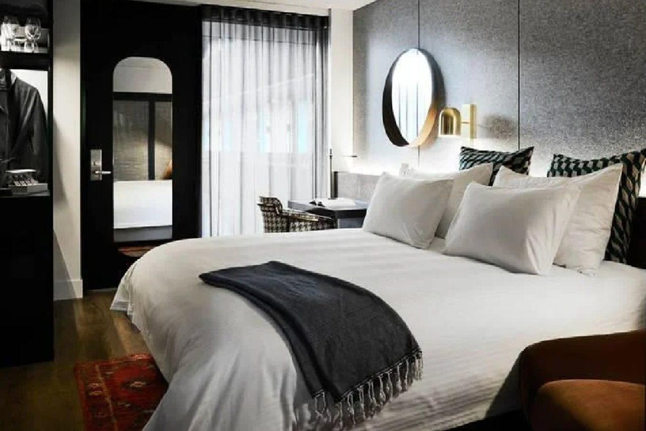 Zagame'S House Hotel Melbourne Luaran gambar A bedroom at the hotel