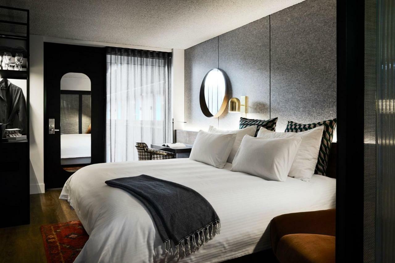 Zagame'S House Hotel Melbourne Luaran gambar A bedroom at the hotel