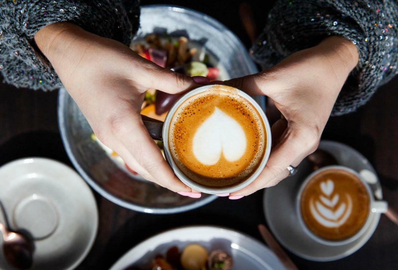 Zagame'S House Hotel Melbourne Luaran gambar A latte